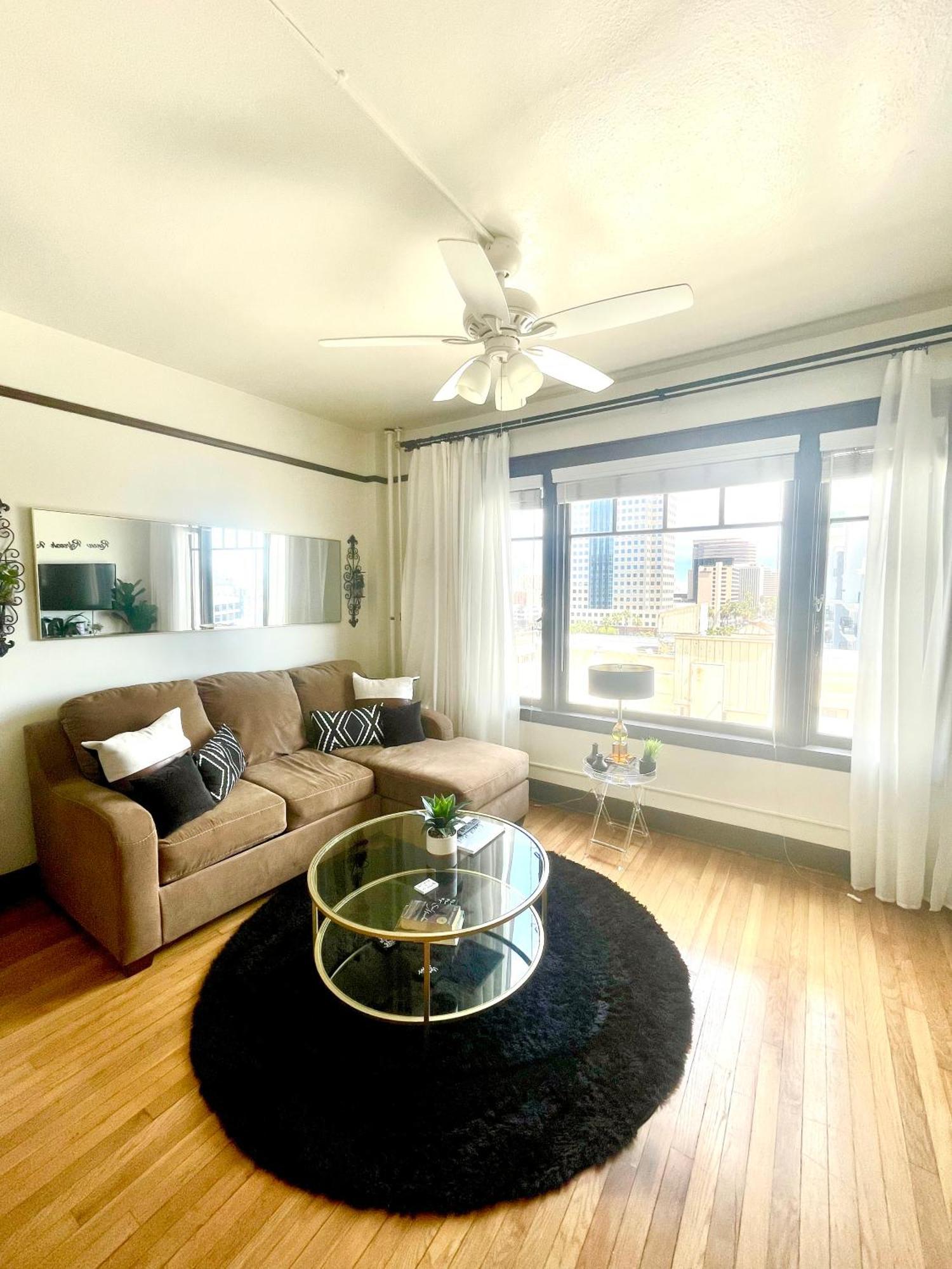 Private Cozy Studio, Peek A Boo Ocean View For 2 Лонг Бич Экстерьер фото